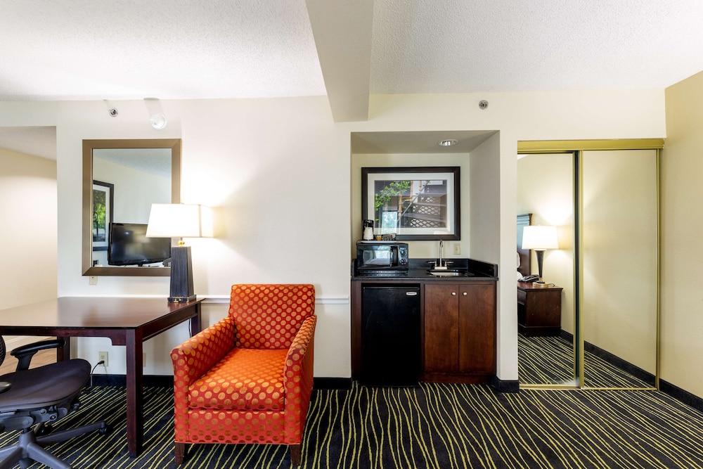 Hampton Inn Columbia I-26/Harbison Blvd Exterior foto